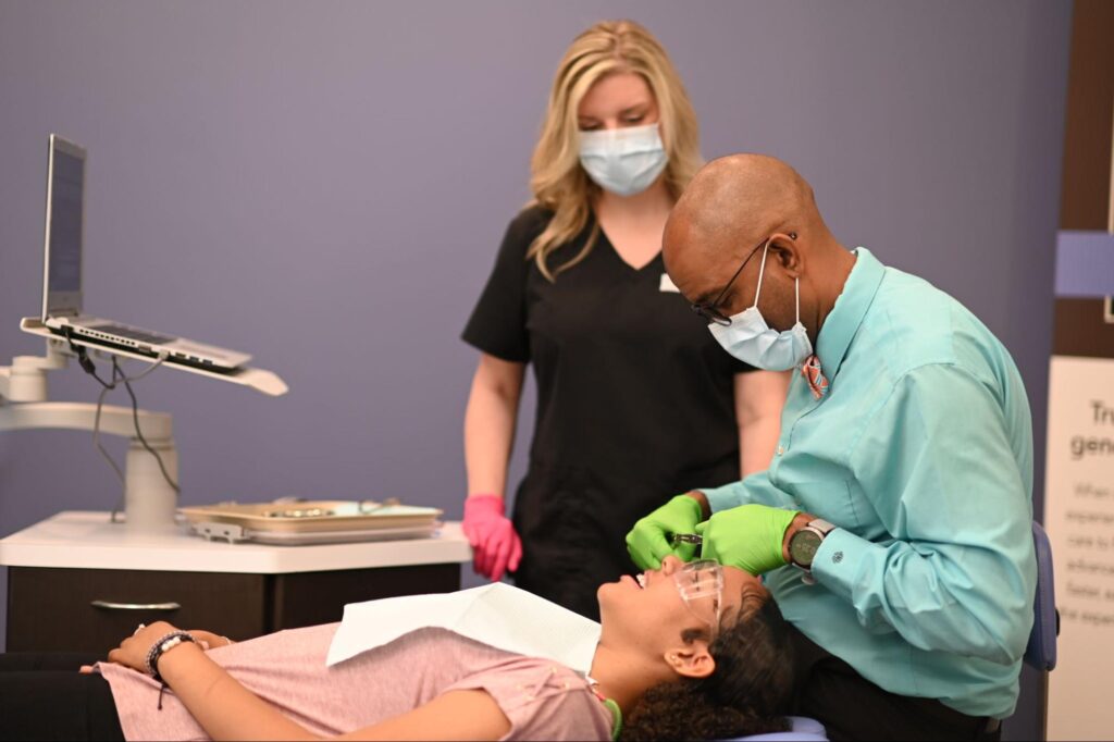 How to Support Your Teen Through Orthodontic Treatment